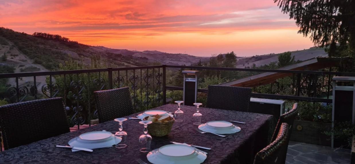 La Teggia Apartment Monte San Pietro Bagian luar foto